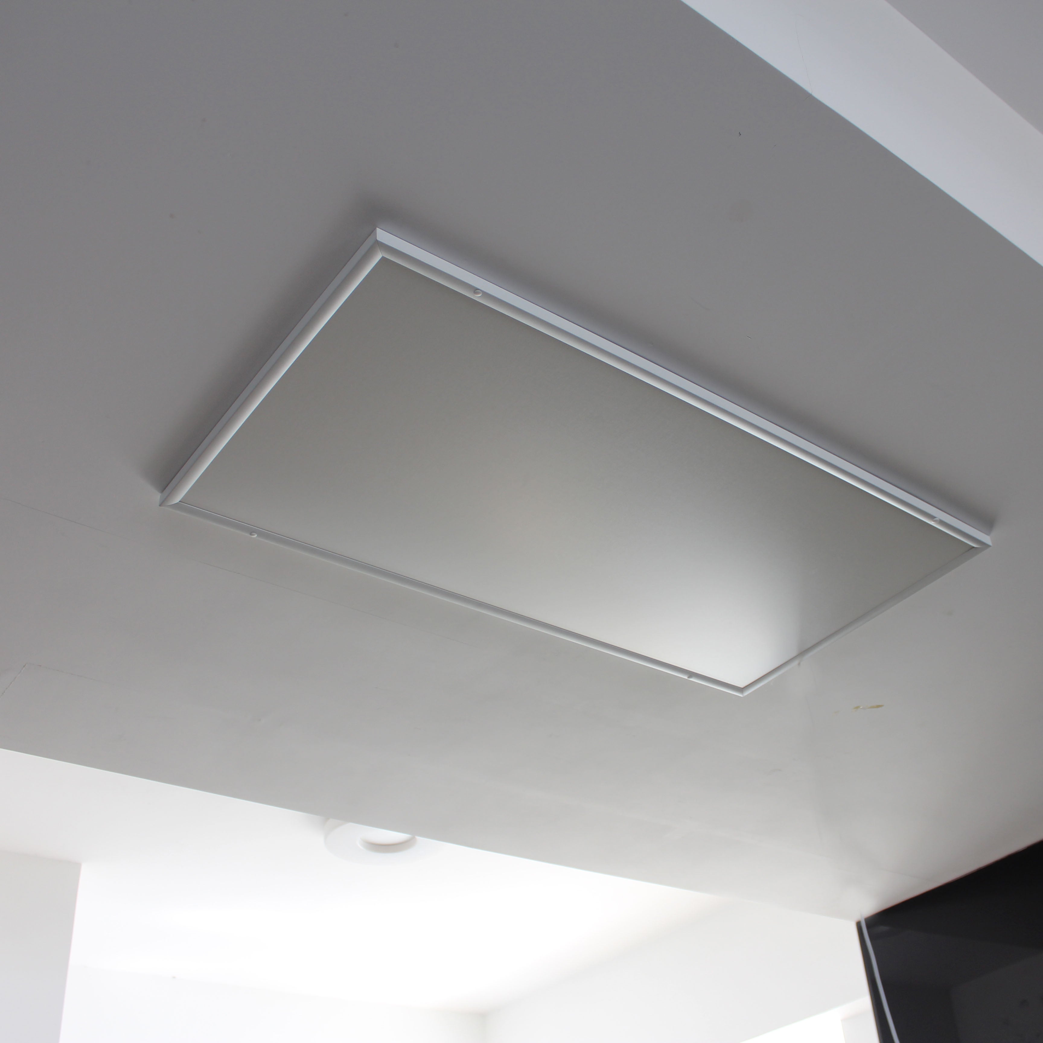 Infraroodpaneel Plafond 900watt 1227*627*23mm